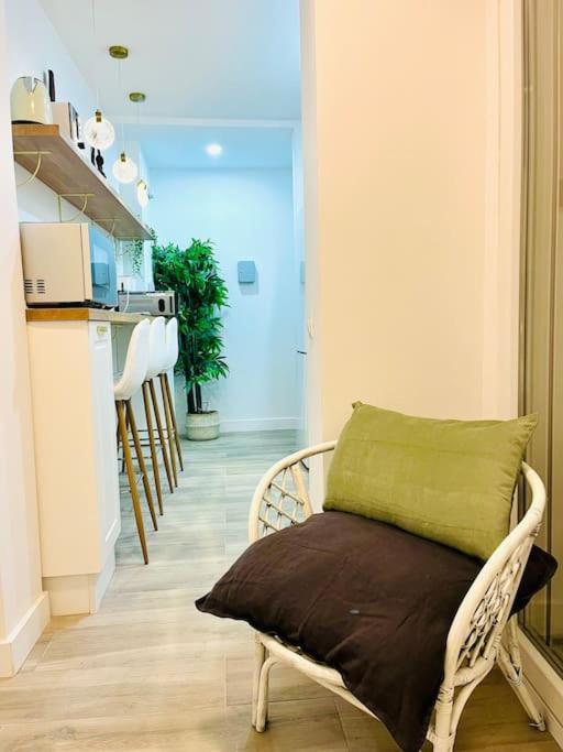 New Luxurious Studio With Patio/Center Apartment Malaga Exterior photo